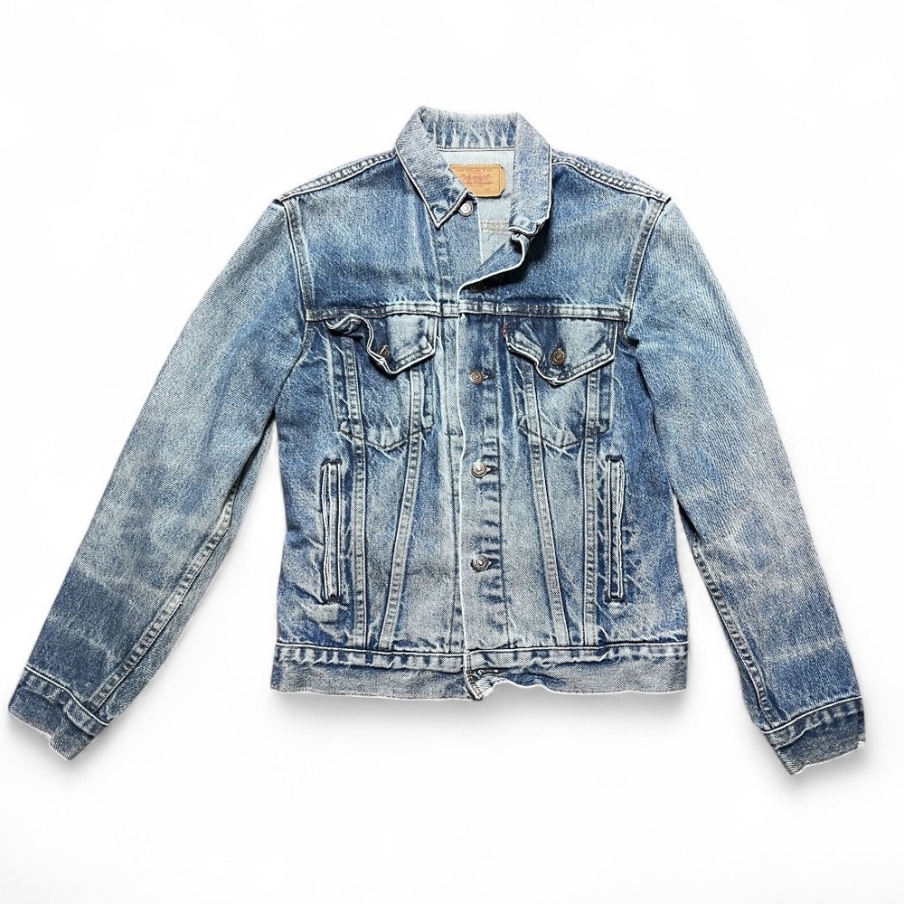 Vintage Levis Denim Trucker Jacket Distressed Blue Mens Size 38 70507-0218 USA